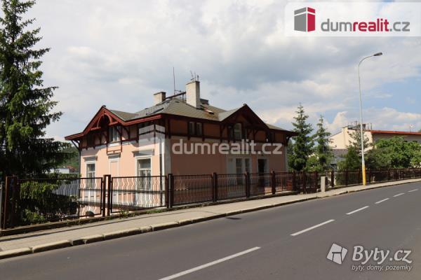 Prodej bytu 4+1 v osobním vlastnictví, 118m<sup>2</sup>, Karlovy Vary, Na Vyhlídce