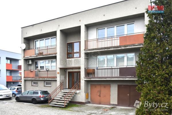 Prodej bytu 3+1 s vlastní garáží, 86m<sup>2</sup>, Háj ve Slezsku, Sokolská