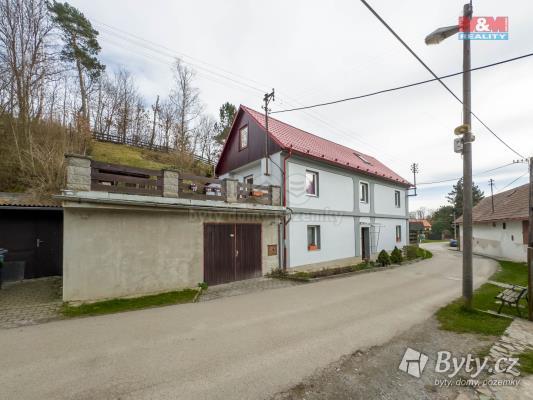 Rodinný dům na prodej, 180m<sup>2</sup>, Hrusice, U Potoka