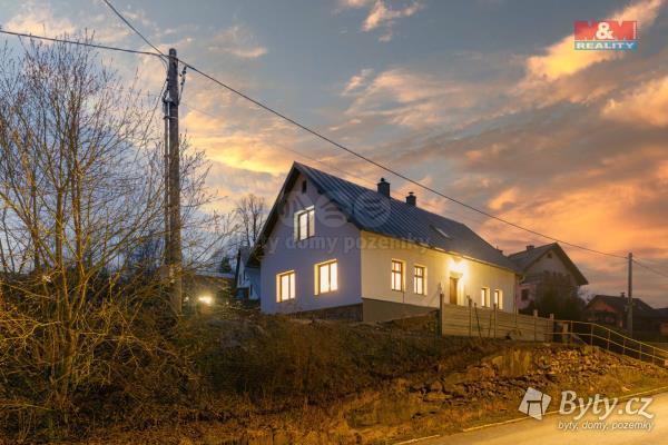 Zrekonstruovaný rodinný dům na prodej, 150m<sup>2</sup>, Horní Branná, Valteřice