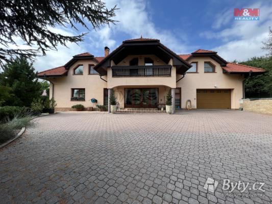 Prodej rodinného domu, 474m<sup>2</sup>, Tršice, Hostkovice