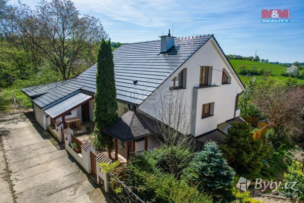 Prodej rodinného domu, 153m<sup>2</sup>, Luhačovice, Lužné