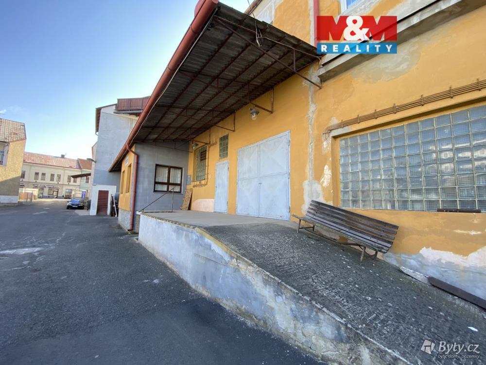 Pronájem komerčního prostoru 66 m², Louny