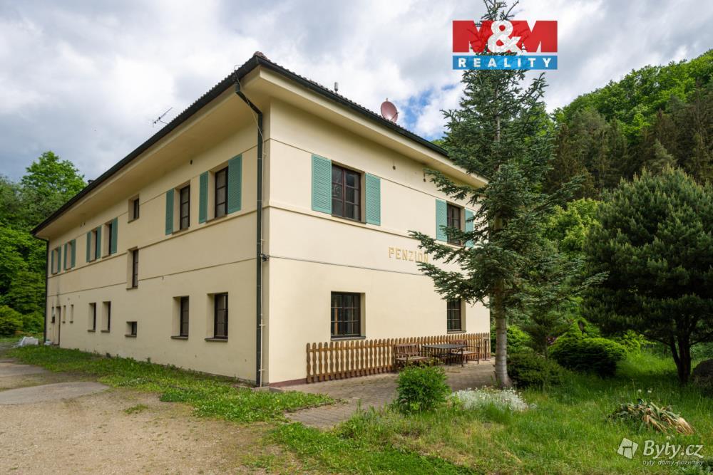 Prodej komerčního prostoru 620 m², Mukařov