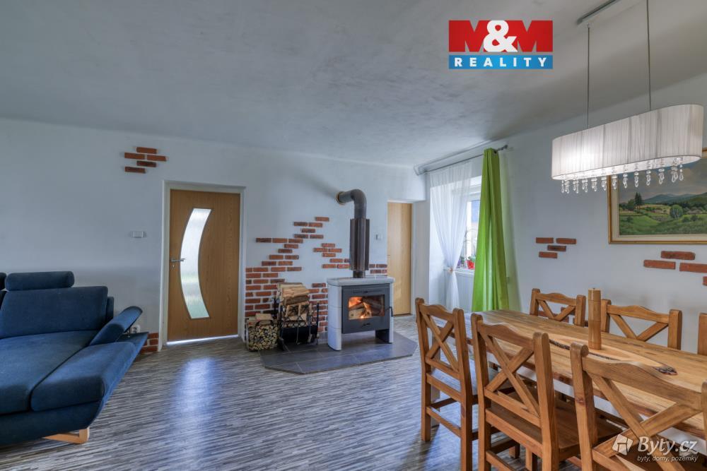 Prodej domu 218 m², Mladý Smolivec