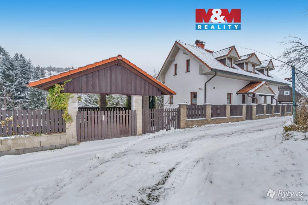Pronájem domu 88 m², Pecka · okres Jičín