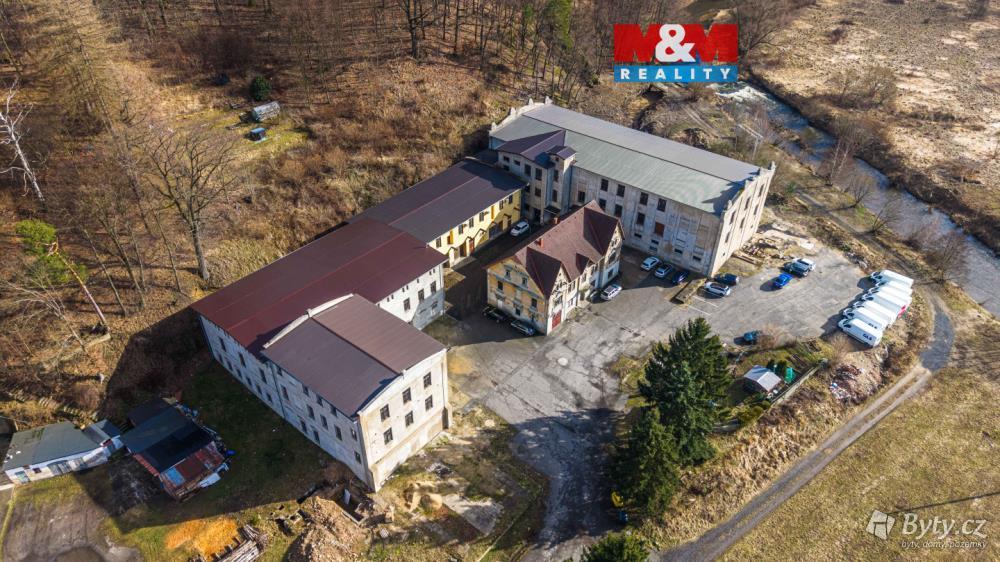 Pronájem komerčního prostoru 884 m², Poustka u Frýdlantu · Višňová