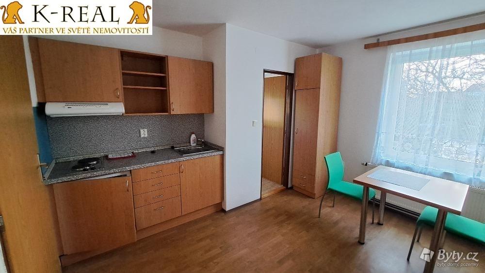 Pronájem bytu 1+kk 20 m², Velká Bíteš