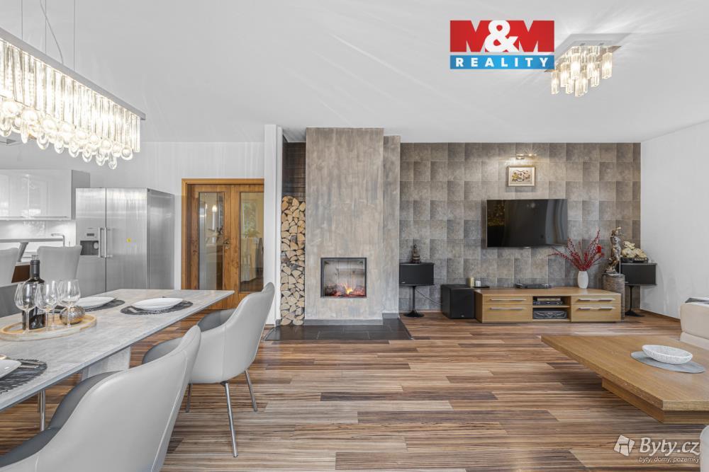Prodej domu 255 m², V Domkách · Dolní Jirčany · Psáry