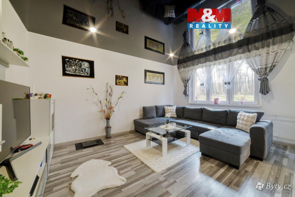 Prodej bytu 2+1 51 m², Bukovany