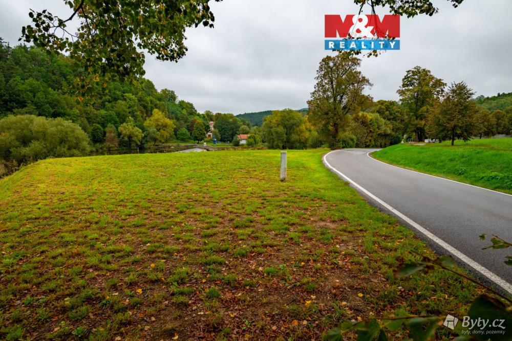 Prodej pozemku 1054 m², Rájov · Zlatá Koruna