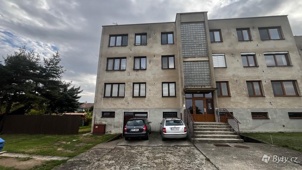Pronájem bytu 3+1 90 m², Polešovice
