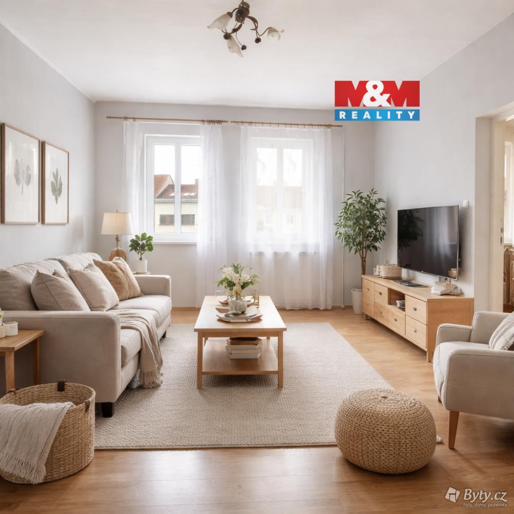 Prodej bytu 2+1 88 m², Husovo náměstí · Chabařovice