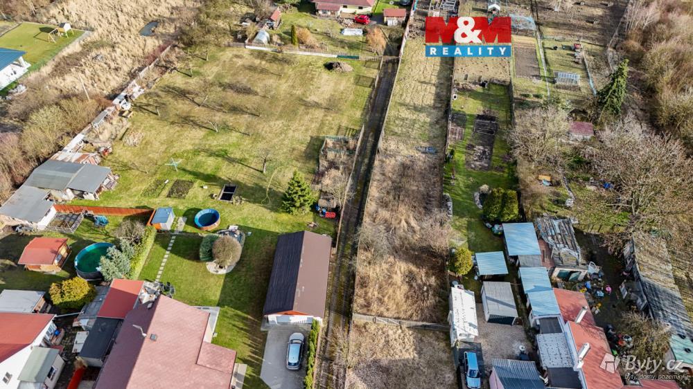 Prodej pozemku 330 m², Lom