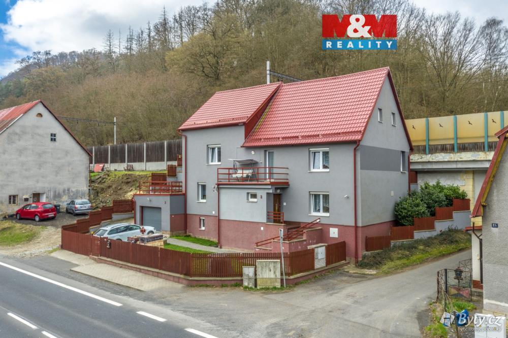 Prodej domu 224 m², Dobkovice