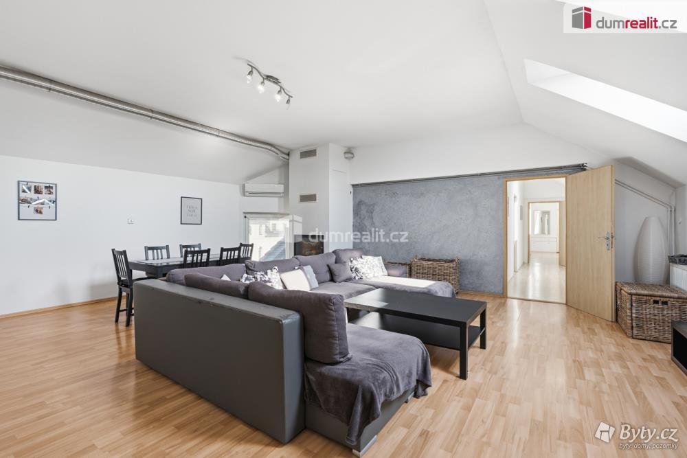 Prodej bytu 4+kk 140 m², Na Valtické · Poštorná · Břeclav
