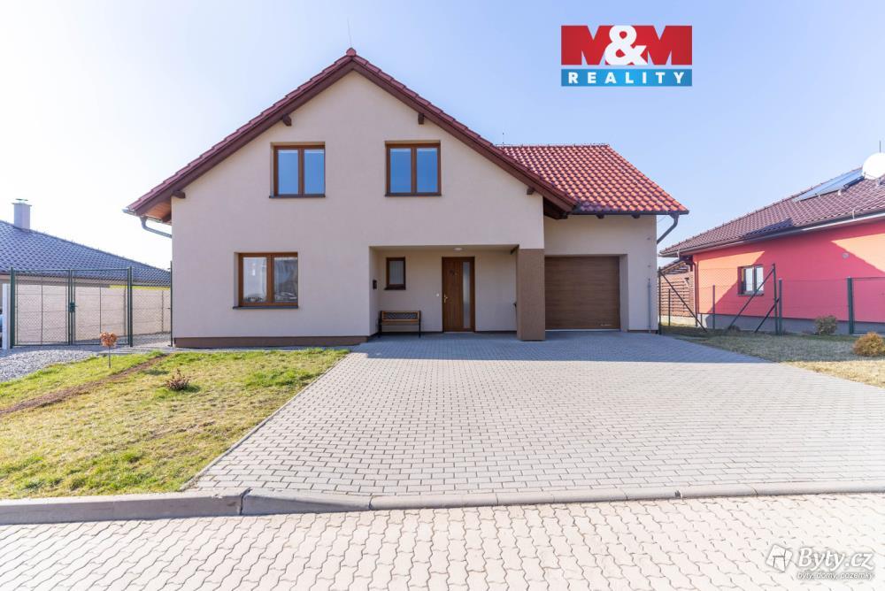 Prodej domu 222 m², Okrouhlá