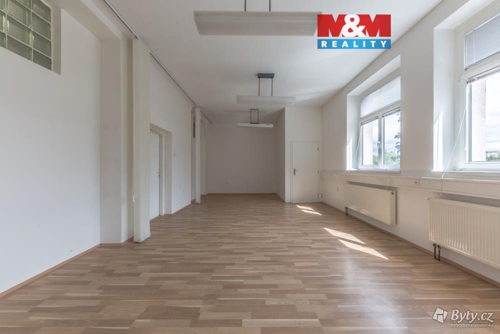 Pronájem komerčního prostoru 57 m², Přemyšlení · Zdiby