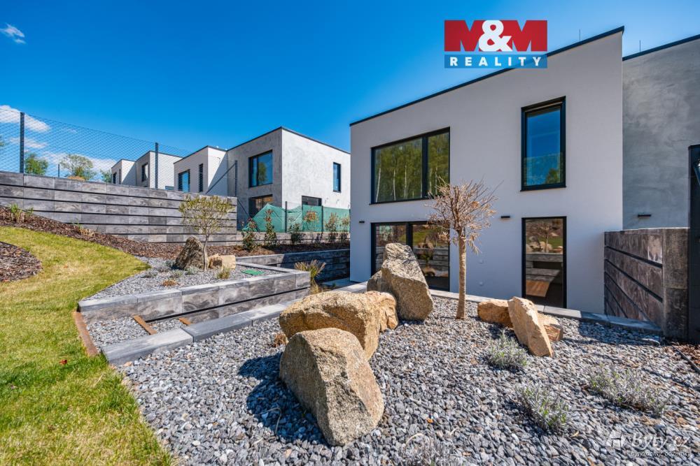 Prodej domu 219 m², Ringhofferova · Velké Popovice