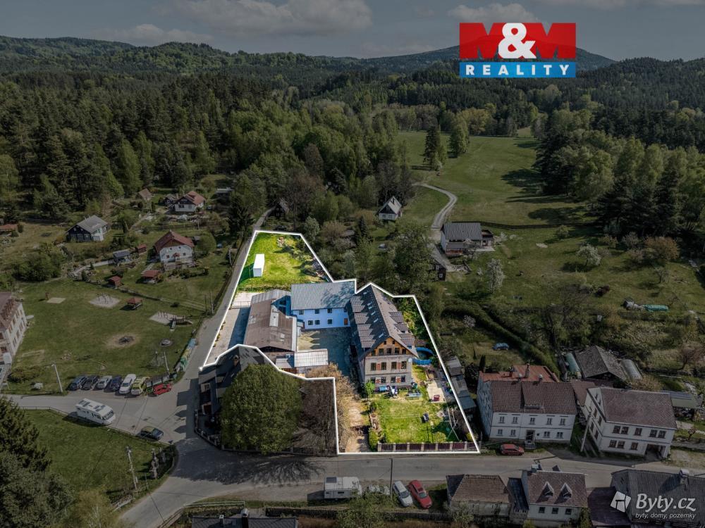 Prodej domu 1190 m², Mařenice