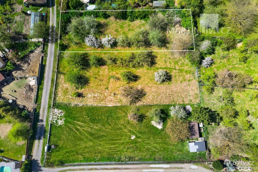 Prodej pozemku 880 m², Hostěradice · Kamenný Přívoz