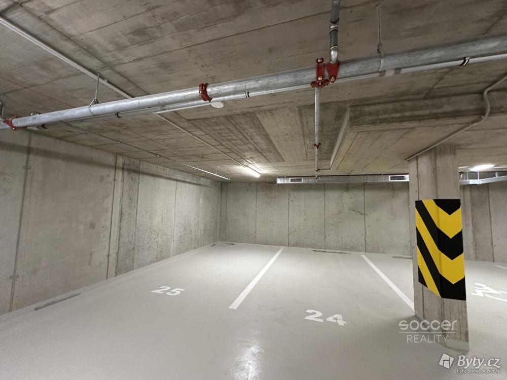 Pronájem garáže 5 m², Černý Most