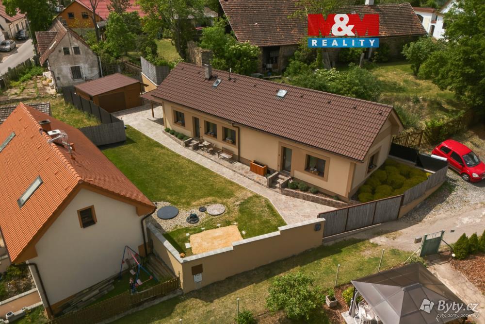 Prodej domu 77 m², Chyňava