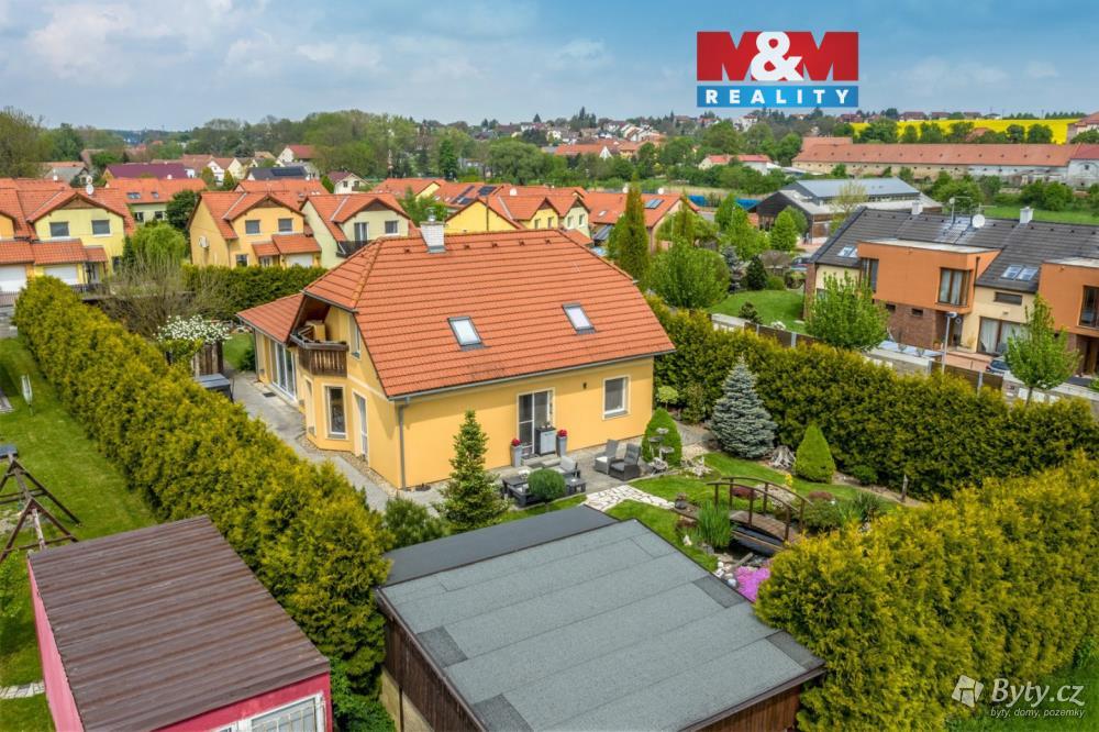 Prodej domu 312 m², Sportovní · Tachlovice