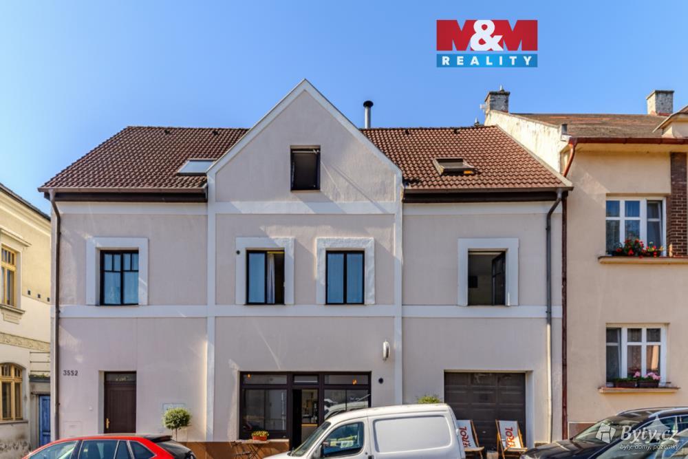 Prodej domu 330 m², Jaroslava Seiferta · Mělník