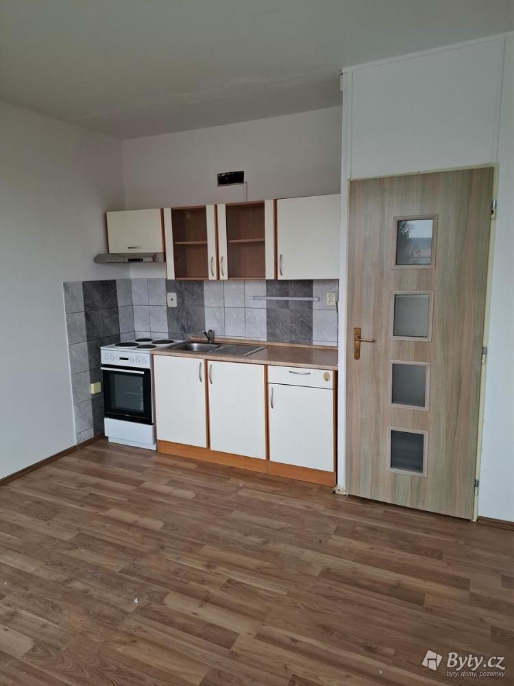 Pronájem bytu 1+kk 21 m², Osecká · Duchcov