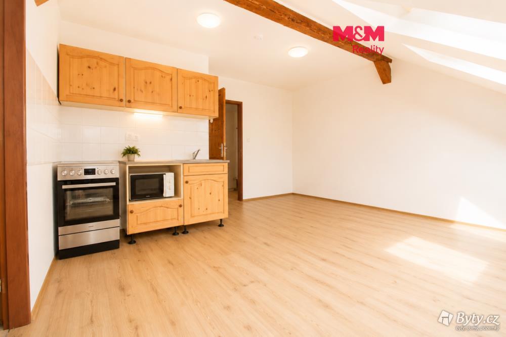 Pronájem bytu 1+1 43 m², Cvikov