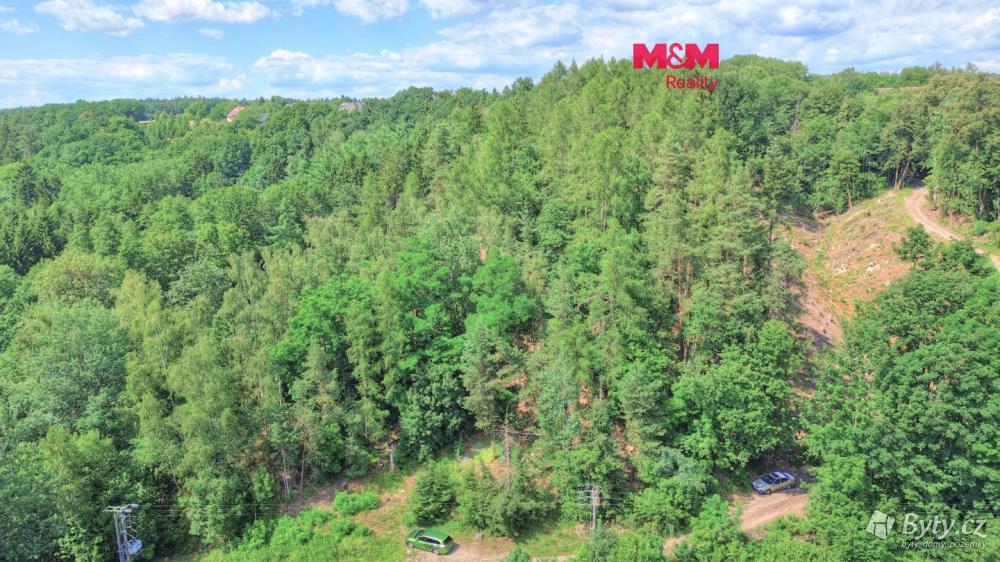 Prodej pozemku 32996 m², Zákraví · Ohnišov