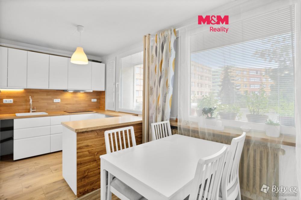 Prodej bytu 3+1 60 m², Vítězná · Slaný