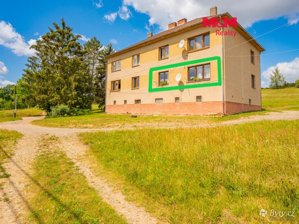 Prodej bytu 3+1 72 m², Libež