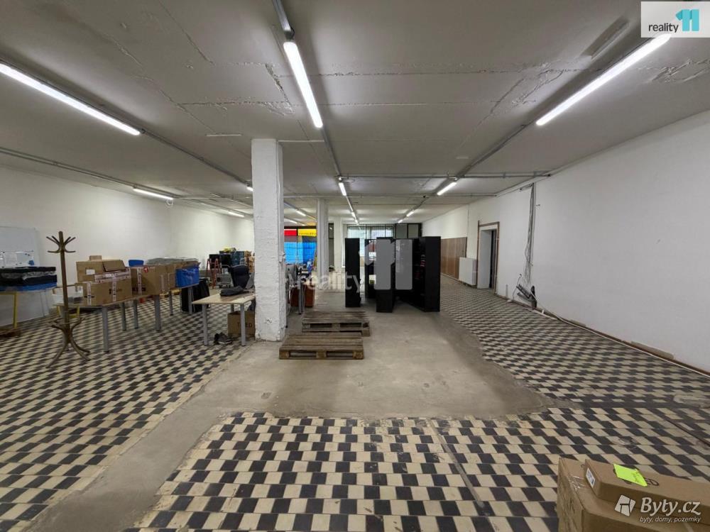 Pronájem komerčního prostoru 360 m², Okružní · Česká Lípa