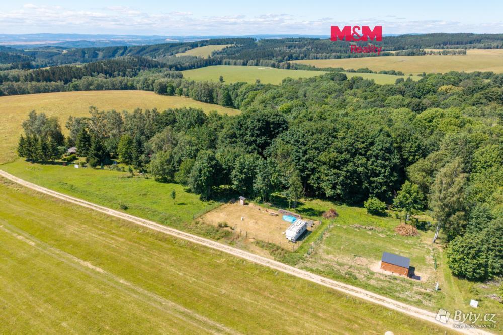 Prodej pozemku 570 m², Rovná