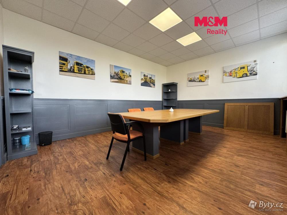 Pronájem komerčního prostoru 240 m², Souš · Most