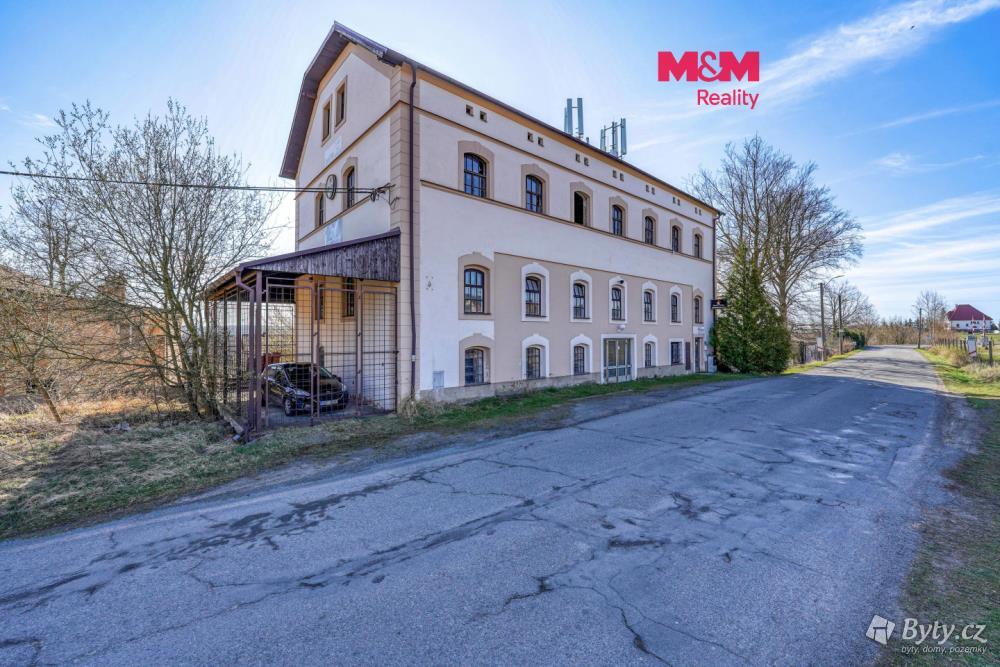 Prodej komerčního prostoru 3806 m², Žihle
