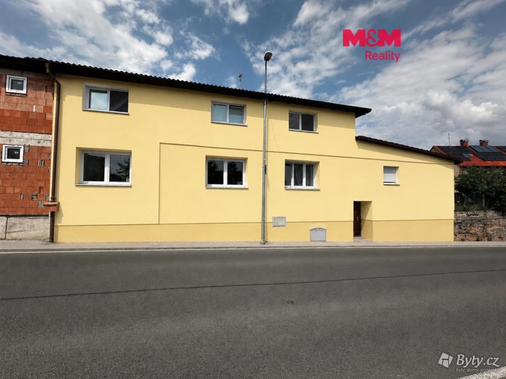 Prodej domu 230 m², Václavská · Dobrovice