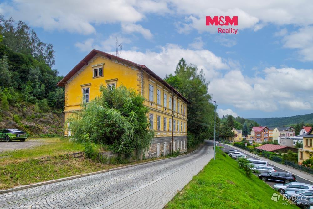Prodej domu 550 m², Pod nádražím · Kraslice