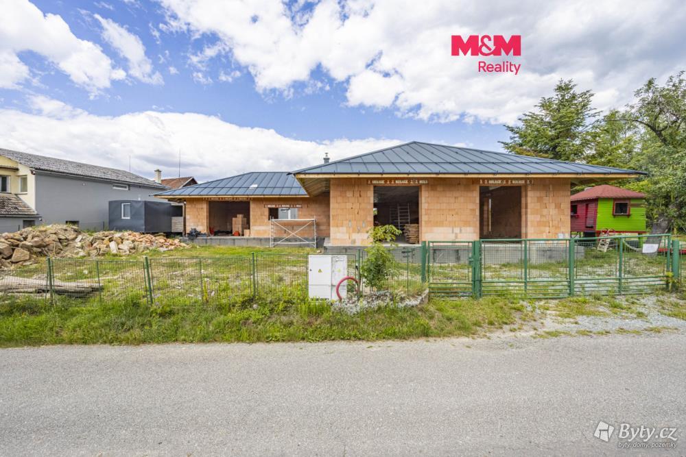 Prodej pozemku 802 m², Masty · Bílý Újezd