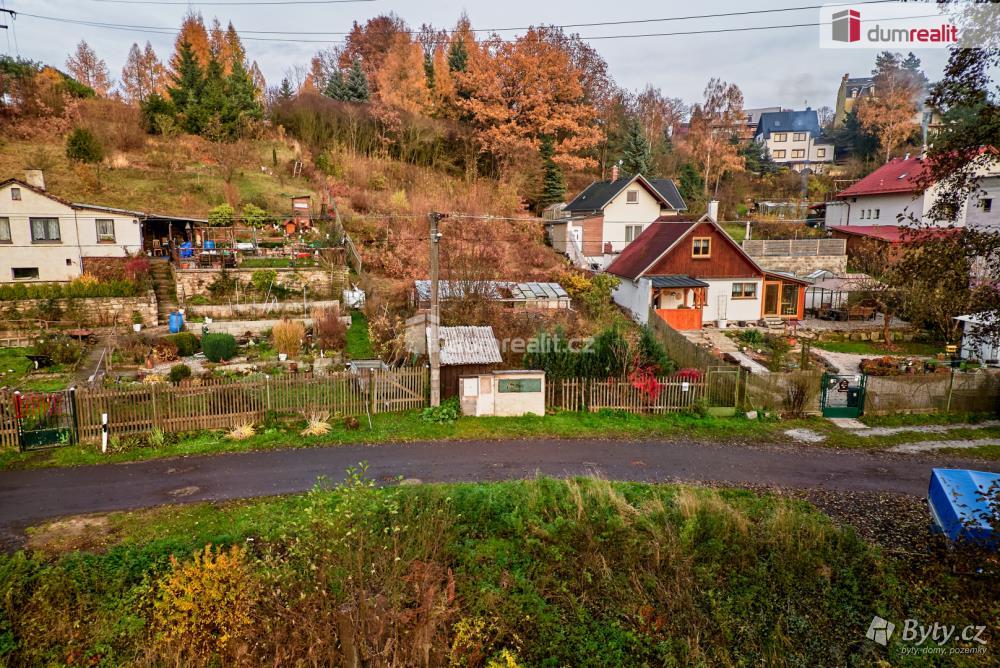 Prodej pozemku 1025 m², Dalovice