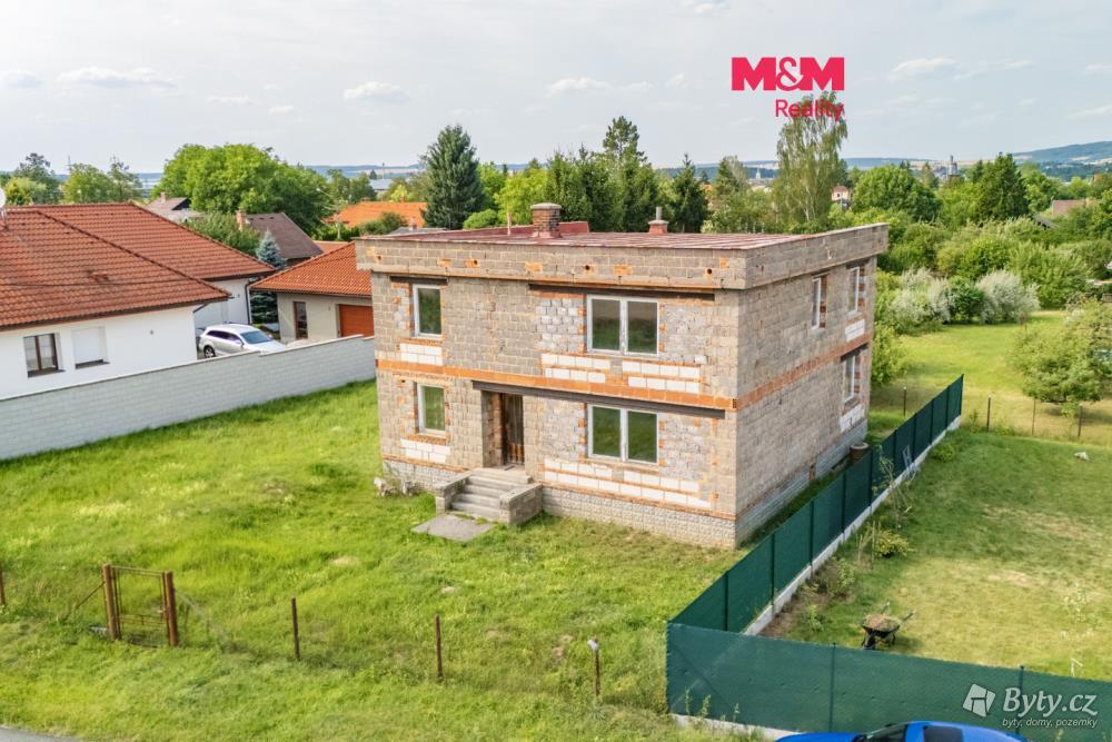 Prodej pozemku 648 m², Kamenný Újezd
