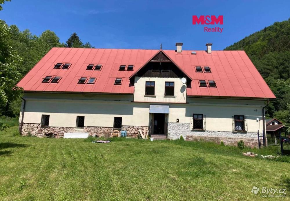 Pronájem chaty / chalupy 639 m², Bernartice