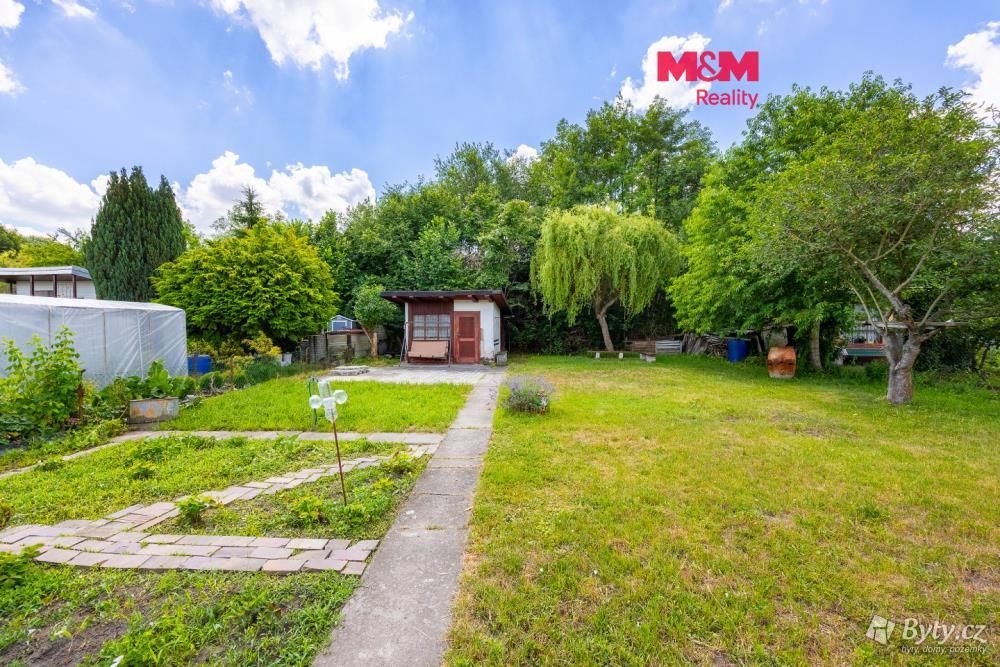 Prodej pozemku 284 m², Pardubice