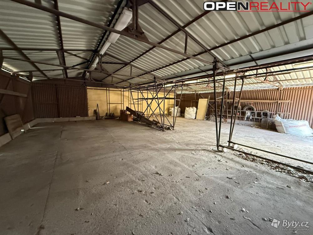 Pronájem komerčního prostoru 75 m², Branišovice