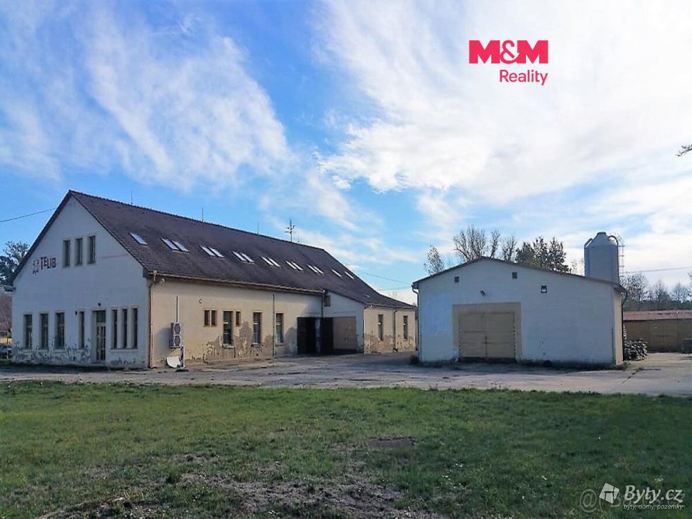 Pronájem komerčního prostoru 653 m², Terezín
