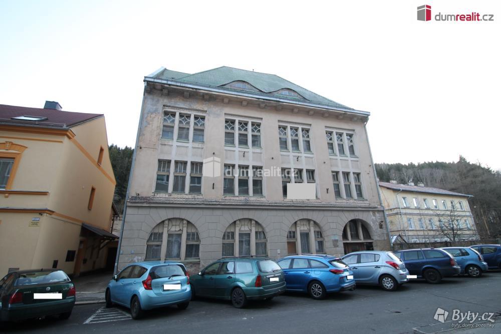 Prodej komerčního prostoru 1600 m², Pod nádražím · Kraslice