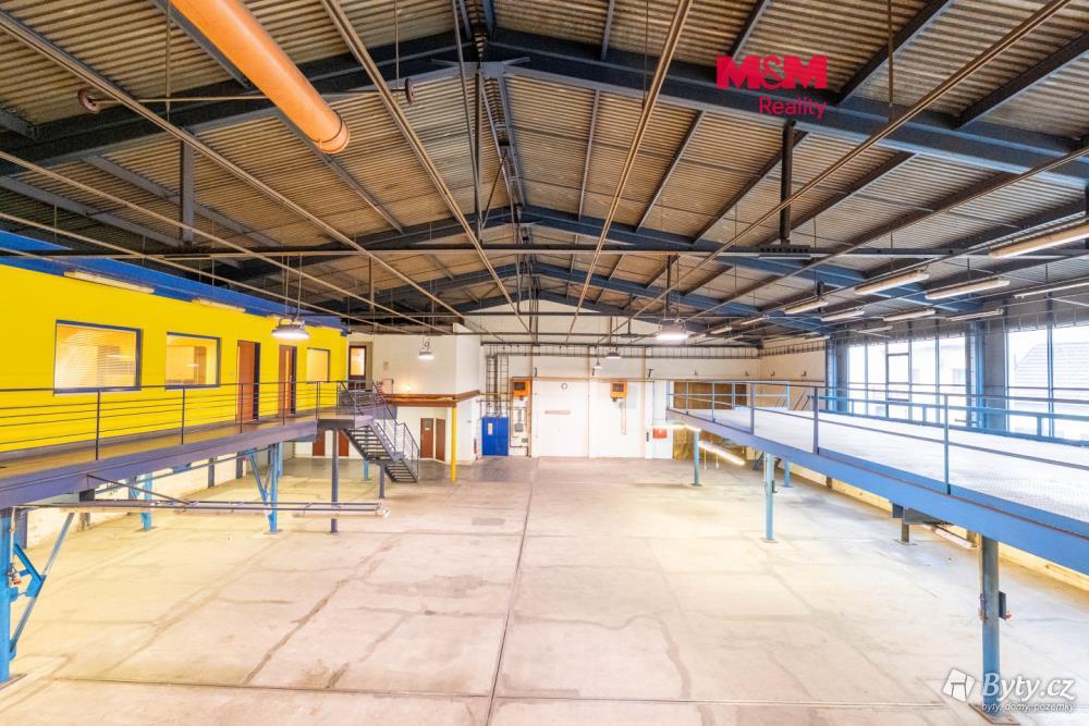 Prodej komerčního prostoru 763 m², Slavičín