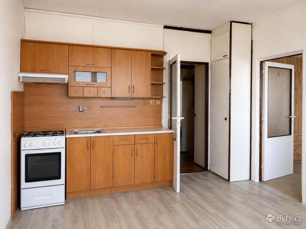 Prodej bytu 1+1 40 m², Sokolovská